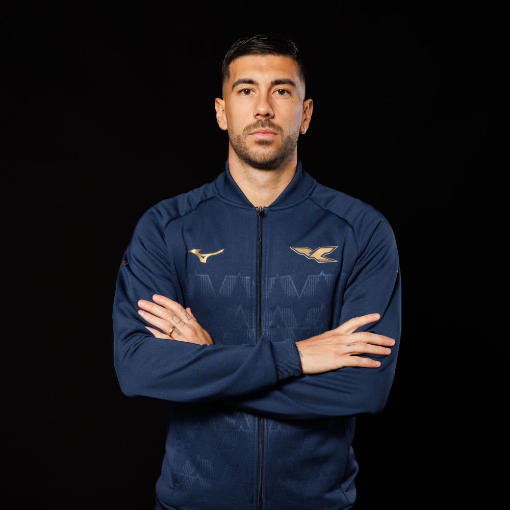 125 WALK OUT TRACK JACKET LAZIO – Mizuno Singapore