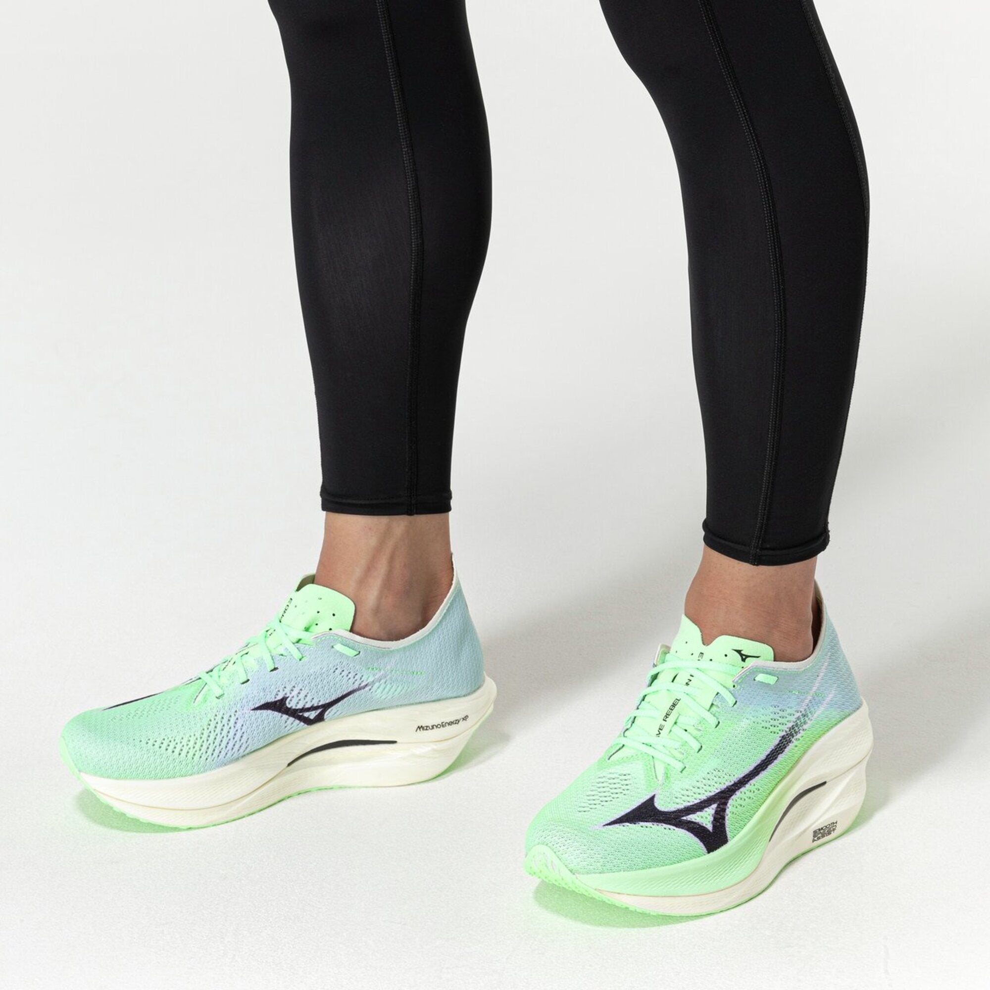 WAVE REBELLION PRO 3 – Mizuno Singapore